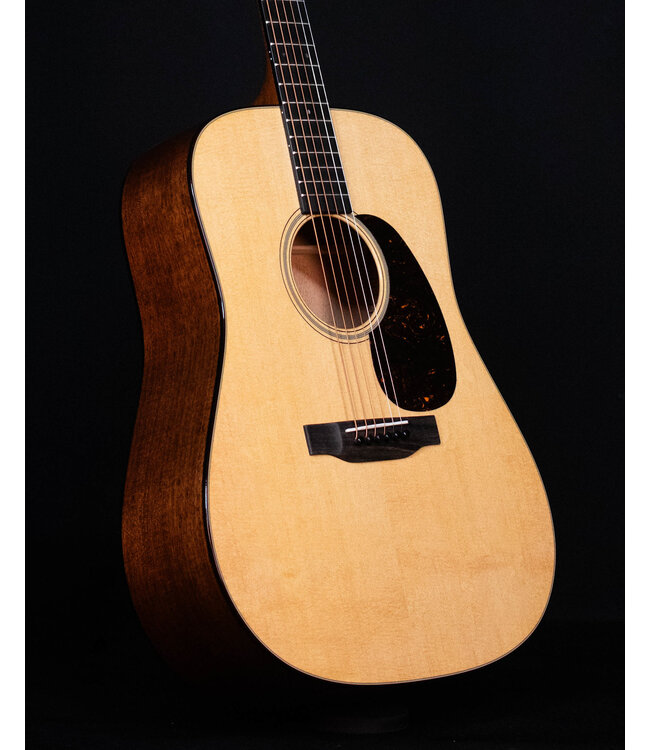 Martin D-18 Standard Series Acoustic - 2025