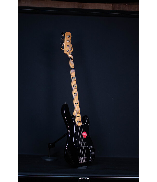 Squier Classic Vibe '70s Precision Bass, Maple FB, Black