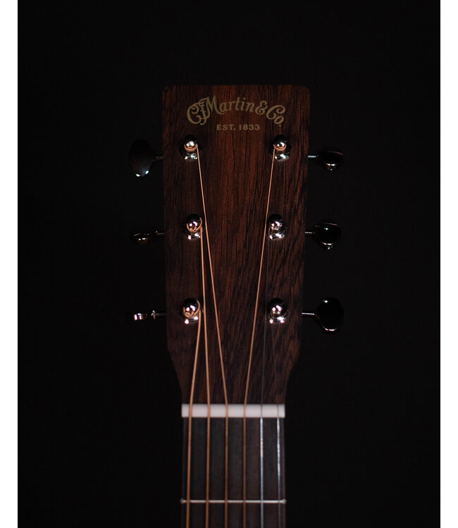 Martin 000-12E Retro Spruce Top with X Bracing, Martin E1 Pickup, Bag Included