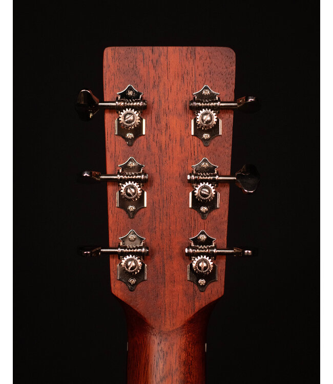 Eastman E1OM Acoustic with Deluxe Bag, Natural