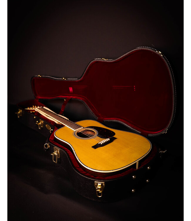 Martin D-42 Standard Dreadnought Acoustic - 2025