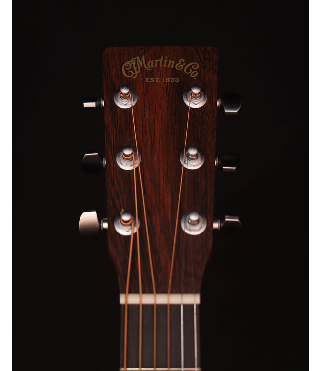 Martin 000CJR-E Junior Cutaway Acoustic Electric, Spruce