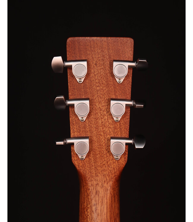 Martin 000CJR-E Junior Cutaway Acoustic Electric, Spruce