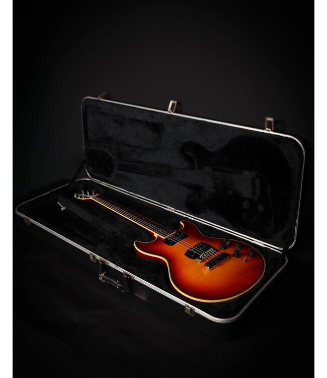 Fender Flame Elite with Hard Shell Case, Cherry Sunburst, SN 40200006 - USED