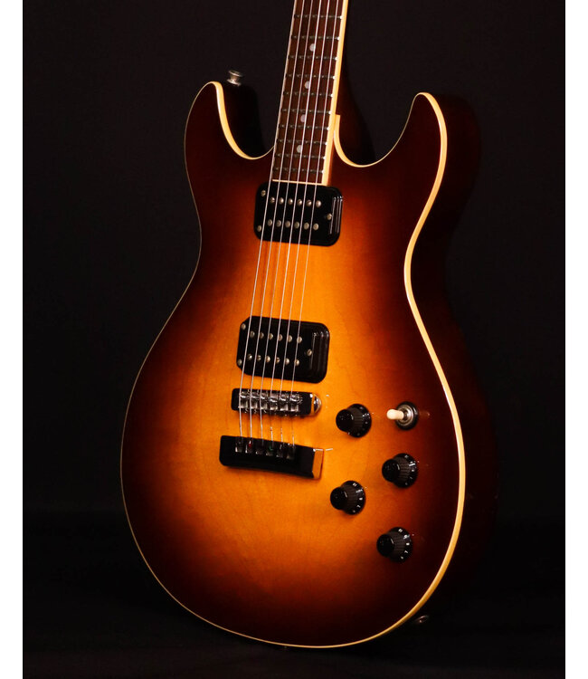 Fender Esprit, Autumn Burst, w/Hard Shell Case, SN3006 - USED