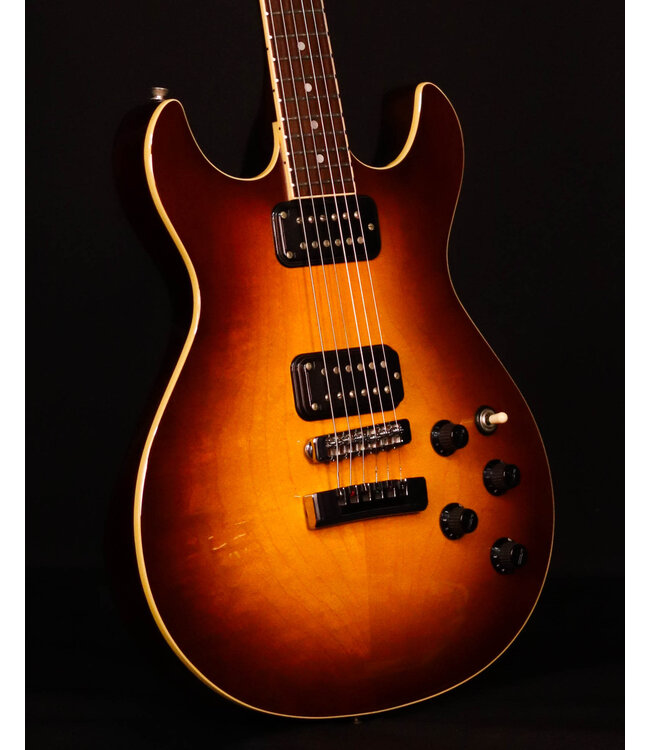 Fender Esprit, Autumn Burst, with Hard Shell Case, SN 41103006 - USED