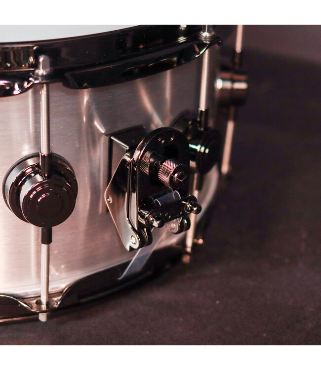 DW 14” x 6.5” 1mm Aluminum Snare, Black Hardware