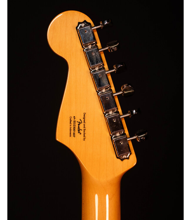 Squier Classic Vibe '60s Stratocaster, Laurel FB, Candy Apple Red