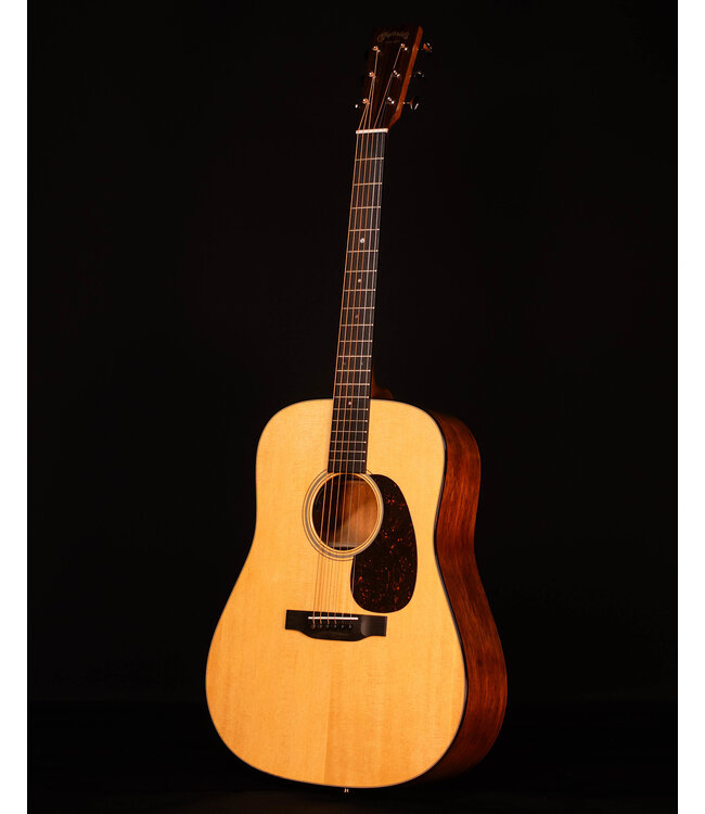 Martin D-18 Standard Acoustic Guitar with Fishman Matrix Infinity Pickup