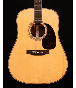 Martin Martin HD28 Standard Acoustic Guitar - 2025