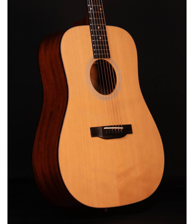 Eastman E1DL Left Handed Dreadnought, Sitka Spruce/Sapele with Bag