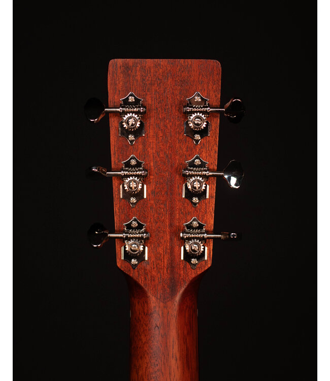 Eastman E1DL Left Handed Dreadnought, Sitka Spruce/Sapele with Bag