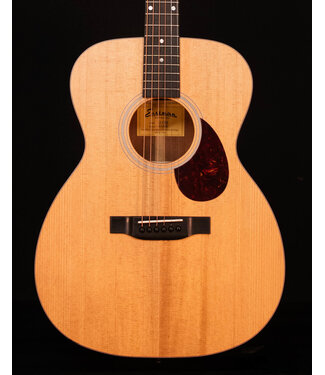 Eastman Eastman E1OM Acoustic with Deluxe Bag, Natural