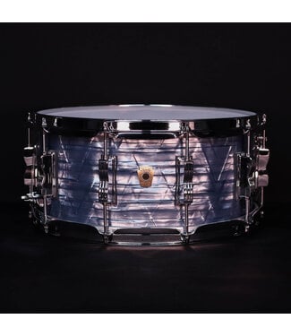 Ludwig Ludwig 6.5" x 14" Classic Maple Snare Drum, Sky Blue Pearl