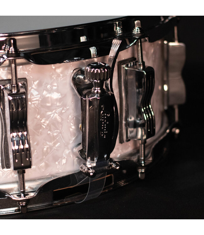 Ludwig 5" x 14" Classic Maple Snare Drum, White Marine Pearl