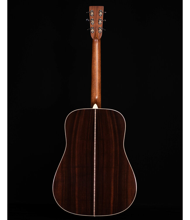 Martin D-28E Standard Acoustic Guitar with Fishman Matrix Infinity Pickup