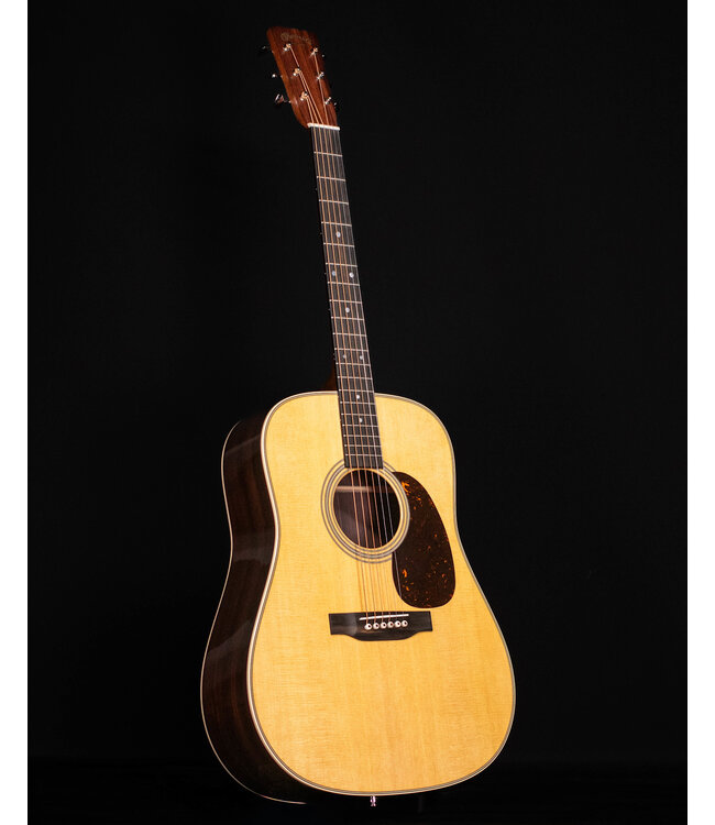 Martin D-28E Standard Acoustic Guitar with Fishman Matrix Infinity Pickup