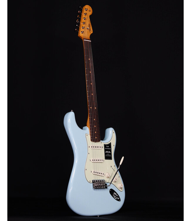 Fender Vintera III Early '60s Stratocaster, Rosewood FB, Sonic Blue