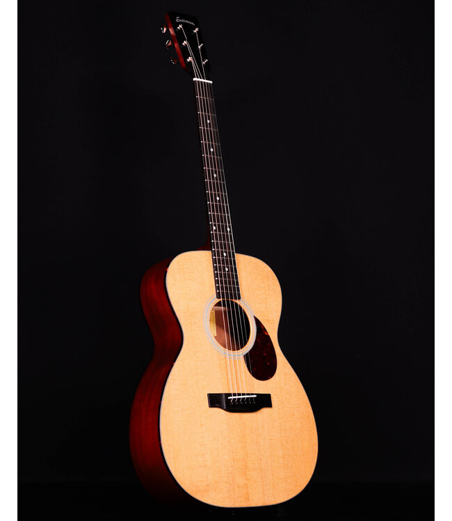 Eastman E1OM Acoustic with Deluxe Bag, Natural