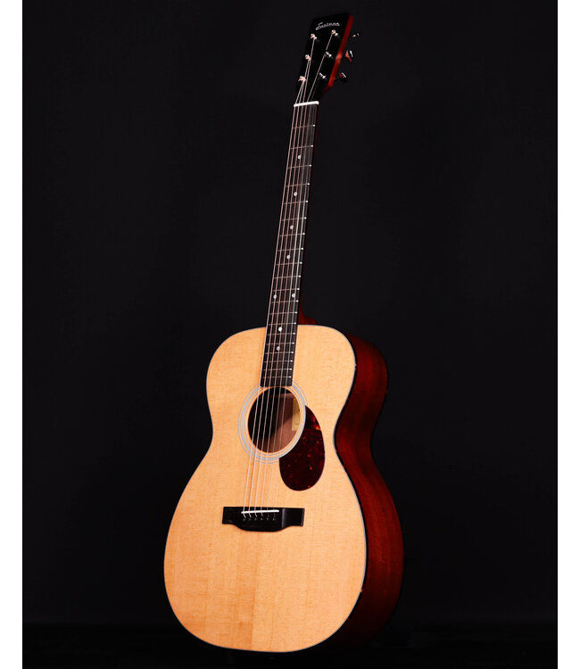 Eastman E1OM Acoustic with Deluxe Bag, Natural