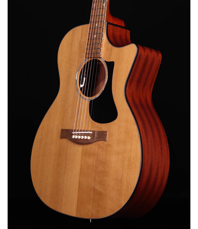 Eastman PCH1-GACE Acoustic/Electric, Satin Natural with Bag