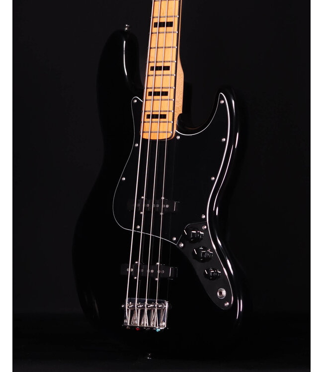 Squier Classic Vibe '70s Jazz Bass, Maple FB, Black