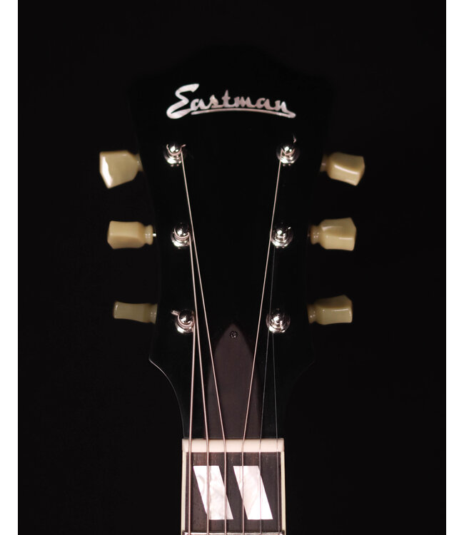 Eastman AR405 P90, Archtop with Ebony Fingerboard, Sunburst with Case