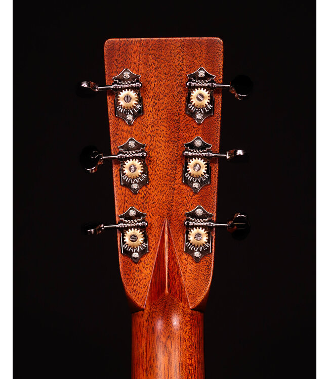 Martin HD-28L, Left-Handed Dreadnought Acoustic with Hardshell Case