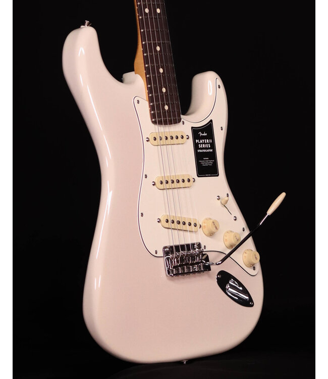 Fender Player II Stratocaster, Rosewood FB, Chambered Ash, White Blonde