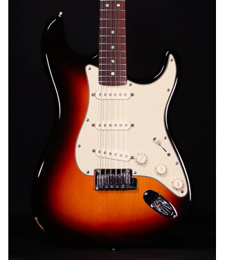 Fender Fender American Deluxe Stratocaster, 3 Color Sunburst, 2005 - USED