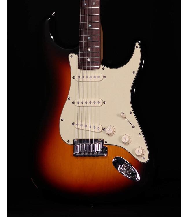 Fender American Deluxe Stratocaster, 3 Color Sunburst, 2005 - USED