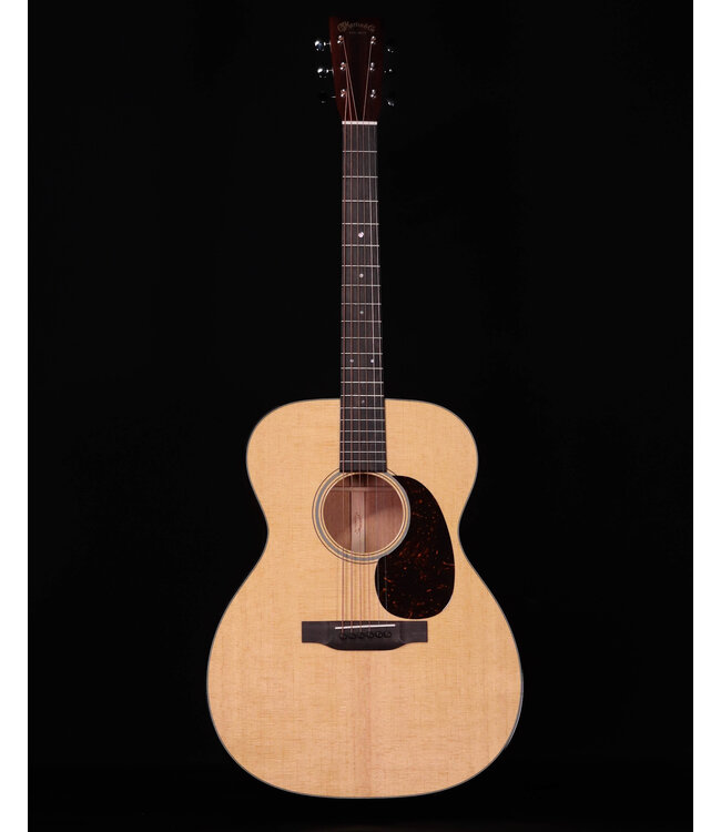 Martin 000-18 Standard Series Acoustic Guitar, Mahogany, Hardshell Case