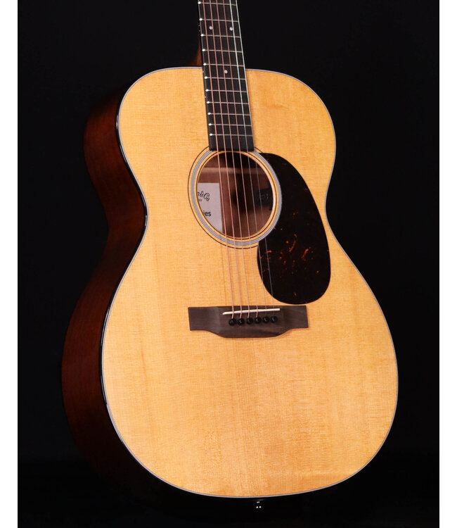 Martin 000-12E Retro Spruce Top with X Bracing, Martin E1 Pickup, Bag Included