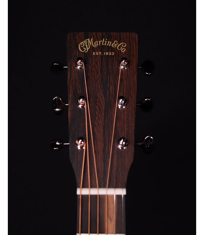 Martin 000-12E Retro Spruce Top with X Bracing, Martin E1 Pickup, Bag Included