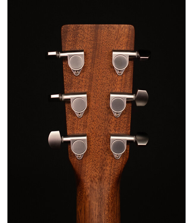 Martin 000CJR-E Junior Cutaway Acoustic Electric, Spruce