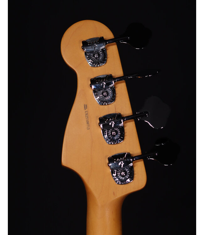 Fender American Professional II Precision Bass, Rosewood FB, 3-Color Sunburst