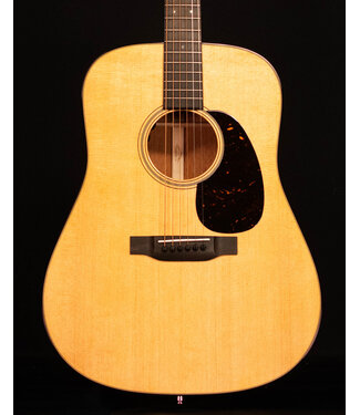 Martin Martin D-18 Standard Series Acoustic Guitar, Fishman Matrix Infinity Pickup, Case Included