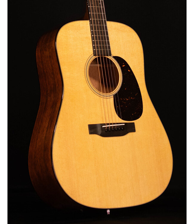 Martin D-18 Standard Series Acoustic Guitar, Fishman Matrix Infinity Pickup, Case Included