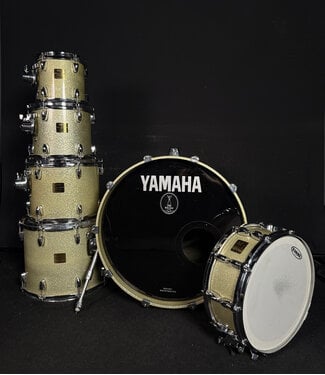 Yamaha Yamaha Maple Custom Absolute 6 Piece Shell Pack (8/10/12/14/14/22), Silver Sparkle - USED