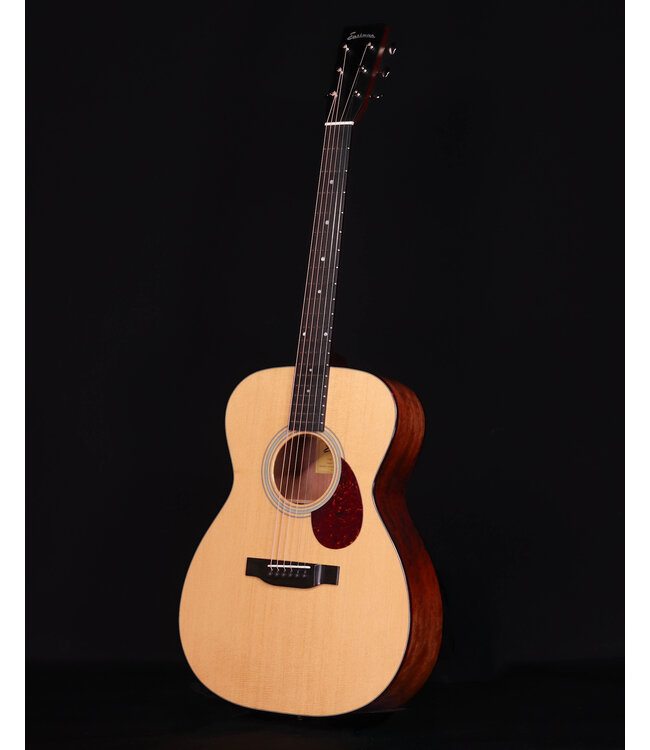 Eastman E6 OM Acoustic with Case, Natural Thermo Cured