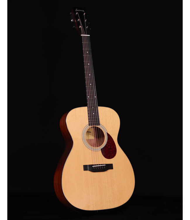 Eastman E6 OM Acoustic with Case, Natural Thermo Cured