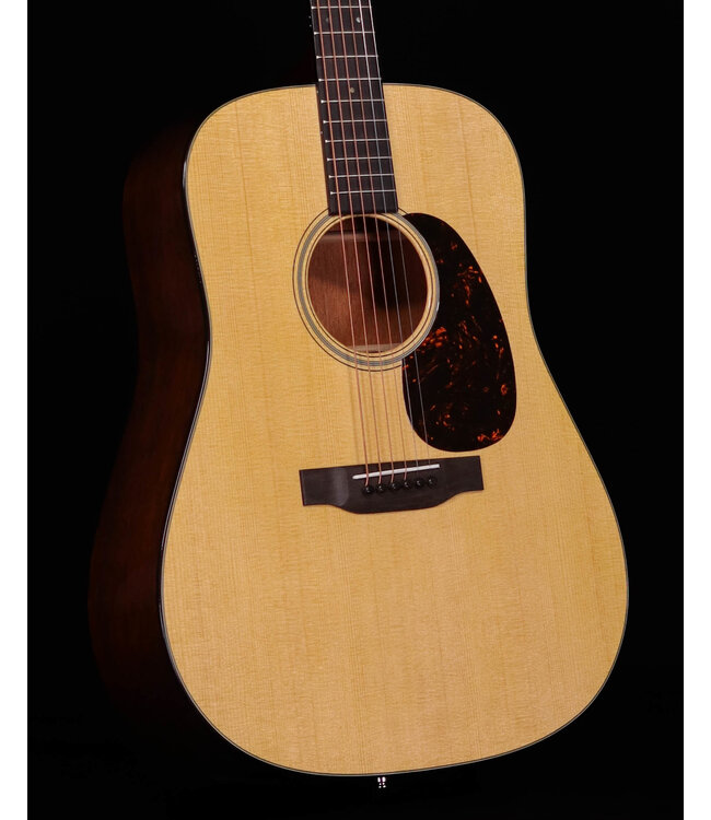 Martin D-18 Standard Series Acoustic Guitar, Fishman Matrix Infinity Pickup, Case Included