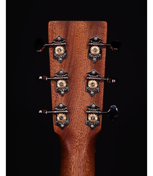 Martin 000-12E Retro Spruce Top with X Bracing, Martin E1 Pickup, Bag Included