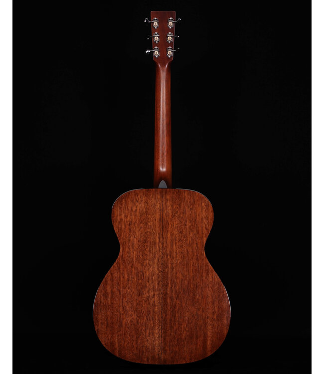 Martin 000-18 Standard Series Acoustic Guitar, Mahogany, Hardshell Case
