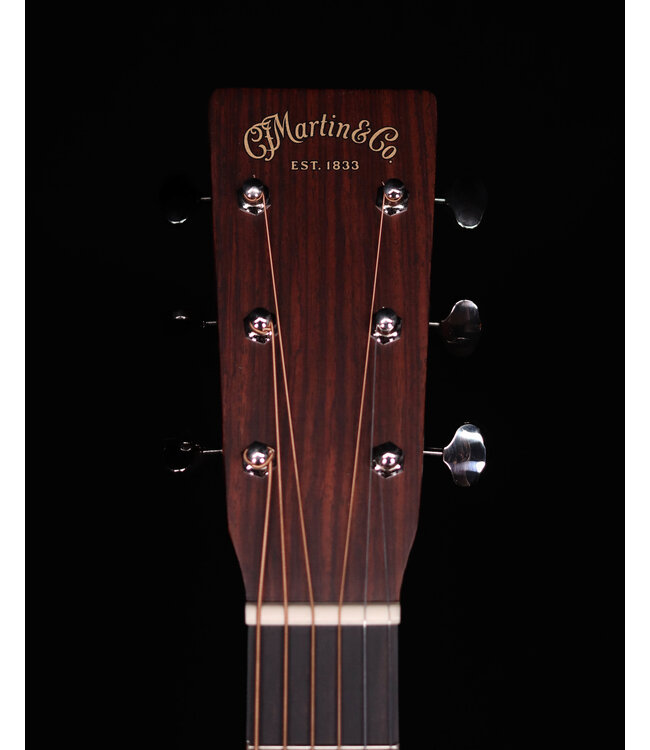 Martin 000-18 Standard Series Acoustic Guitar, Mahogany, Hardshell Case