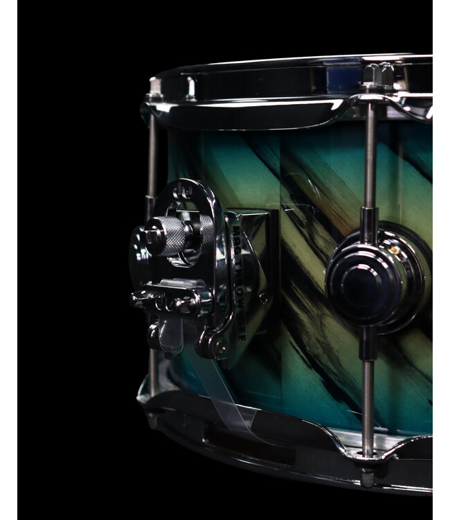 DW 13" x 6" Collector's Series Exotic, Natural to Royal Blue Burst Over Twisted Ivory