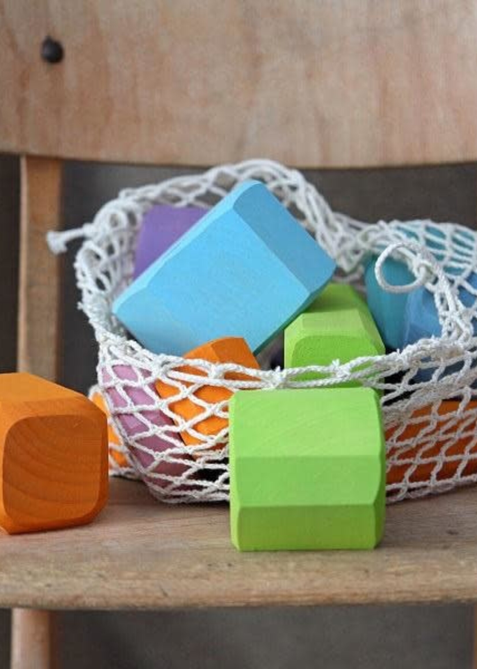 Grimm's Building blocks chunky pastel tree slices 16 pcs