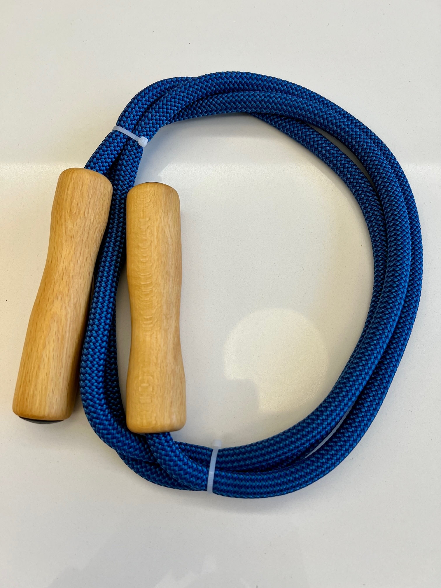 Mercurius Skipping rope medium 198 cm (78”) - For body height 115-135 cm (45-53 inch)