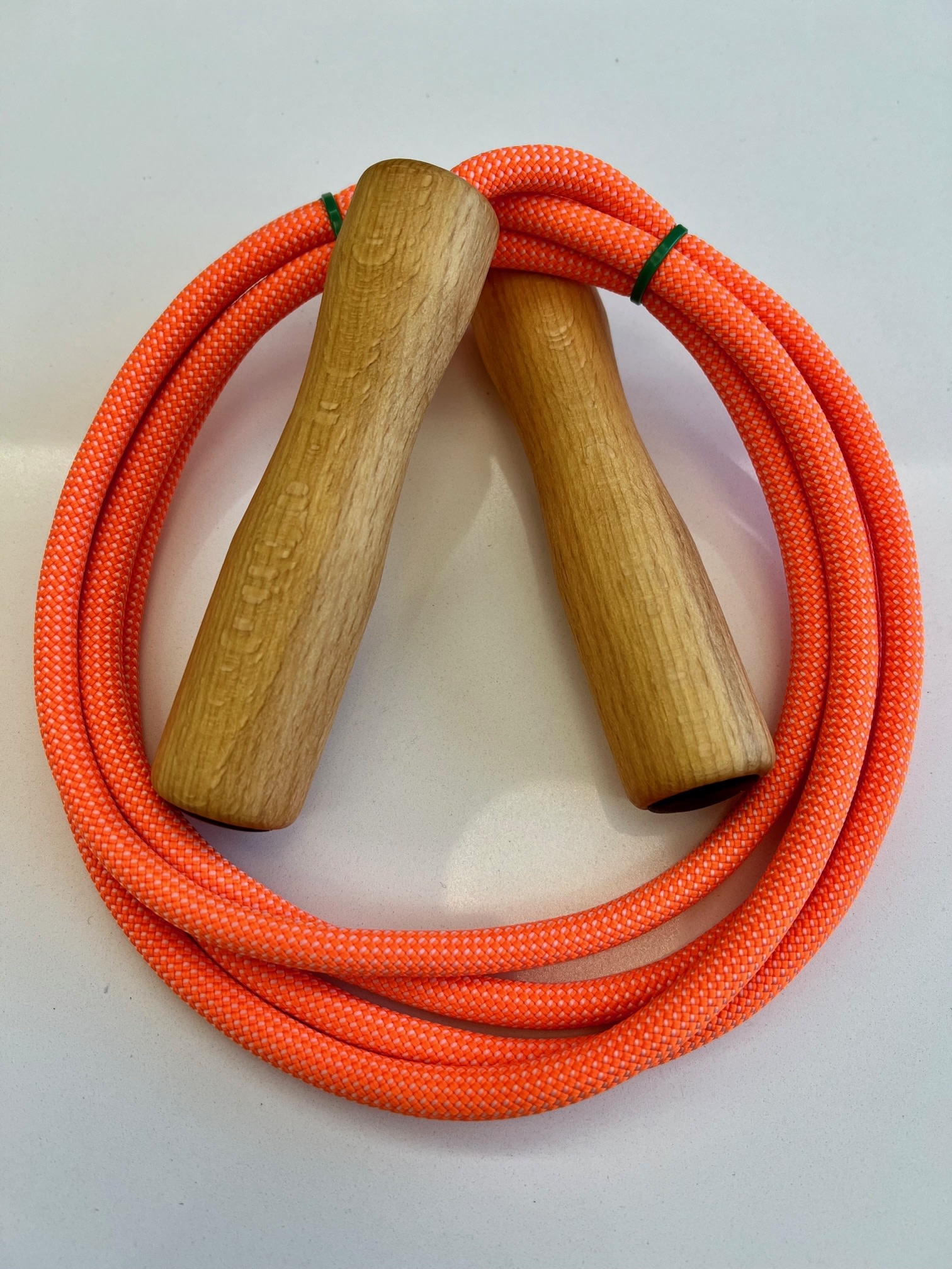 Mercurius Skipping rope large 239 cm (94”) - For body height 135-155 cm (53-61 inch)