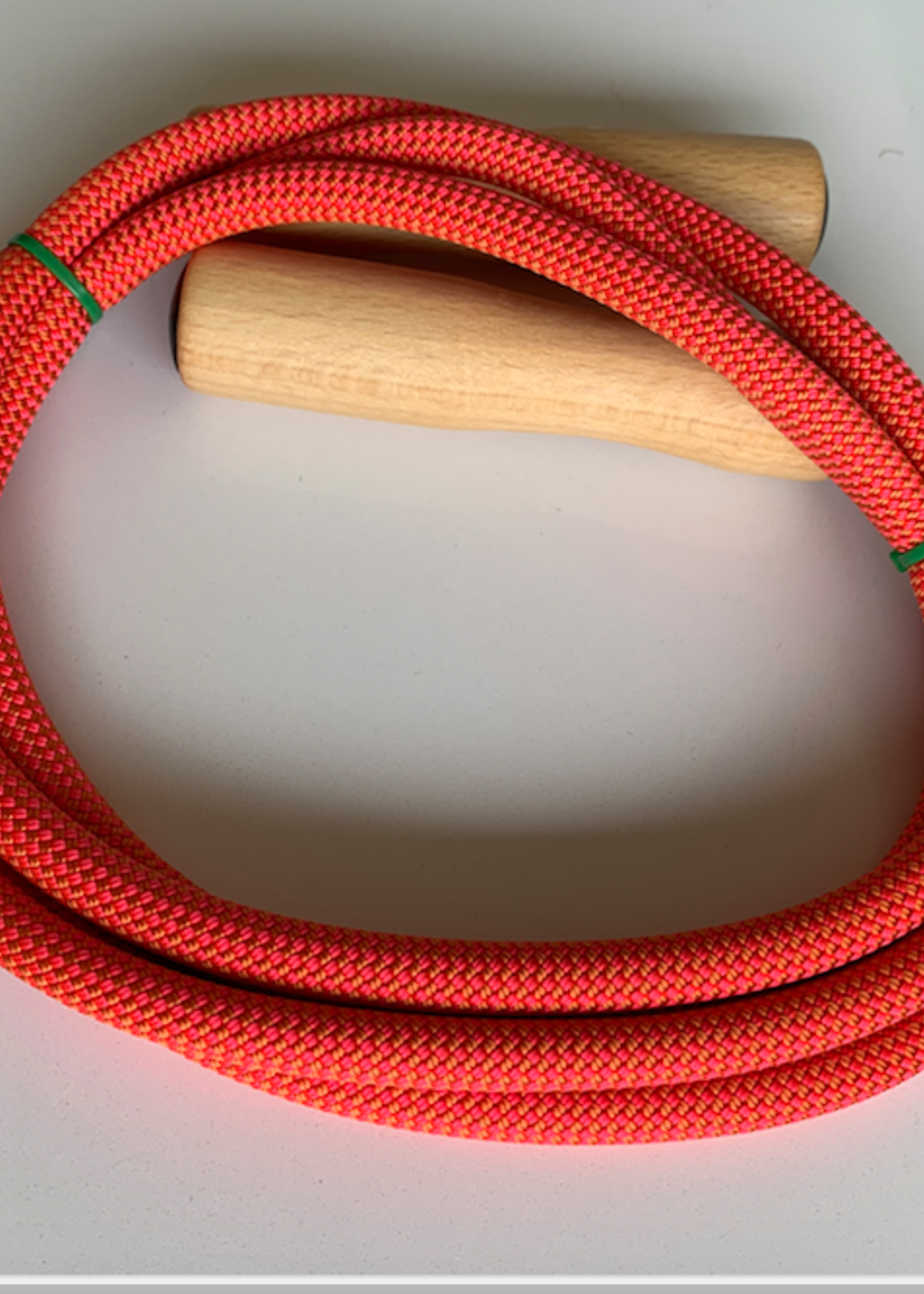 Mercurius Skipping rope large 239 cm (94”) - For body height 135-155 cm (53-61 inch) Pink/Tan